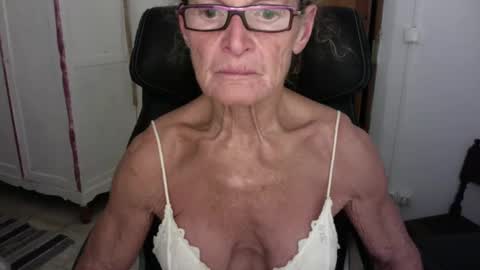 Snapshot of sexyfit58 chatting on 3, 12, 2024 SexyFit58 online show from 3, 12, 2024