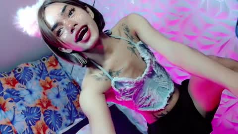 Snapshot of sexyhotbabe18 chatting on 24, 2, 2025 sexyhotbabe18 online show from 24, 2, 2025