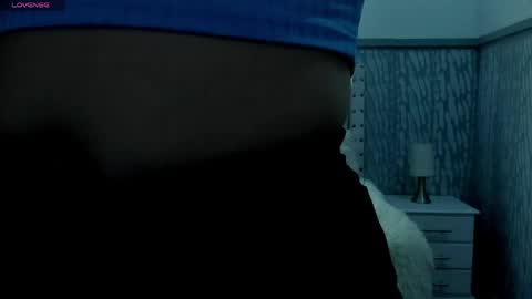 Snapshot of sexylaurita4u chatting on 1, 5, 2026 laura online show from 1, 5, 2026