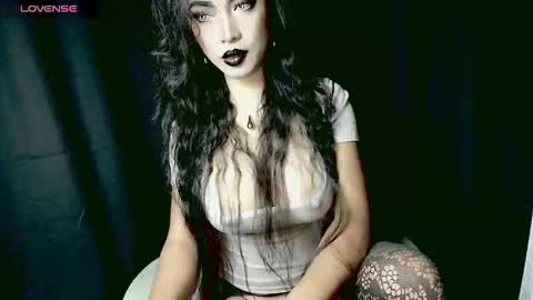 April online show from 2, 2, 2026