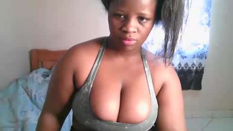 Snapshot of sexylucy33 chatting on 2, 2, 2026 sexylucy33 online show from 2, 2, 2026