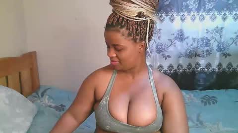 Snapshot of sexylucy33 chatting on 22, 2, 2026 sexylucy33 online show from 22, 2, 2026