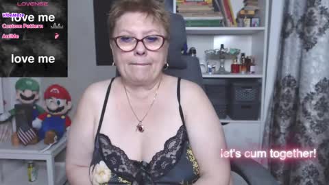 sexylynette4u online show from 27, 10, 2025