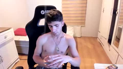 Snapshot of sexymann17 chatting on 2, 6, 2026 sexymann17 online show from 2, 6, 2026