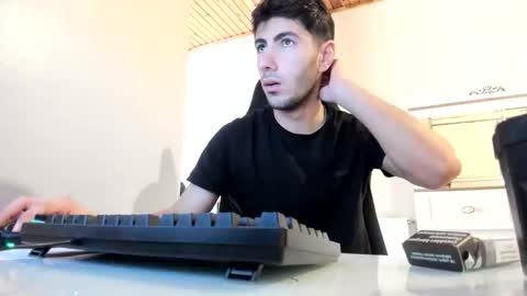 Snapshot of sexymann17 chatting on 8, 6, 2026 sexymann17 online show from 8, 6, 2026