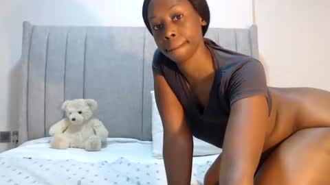 Snapshot of sexymonalisa1 chatting on 21, 6, 2026 sexymonalisa1 online show from 21, 6, 2026