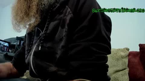 Sexymountainman420 online show from 9, 6, 2026