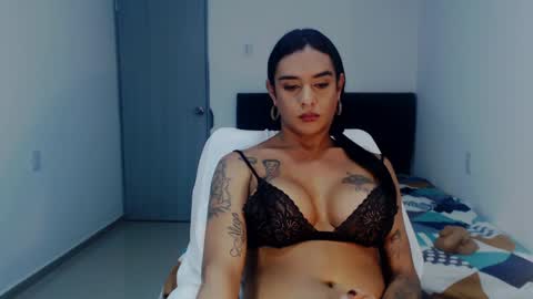 Snapshot of sexynatalia25 chatting on 14, 12, 2024 Natalia Duran online show from 14, 12, 2024