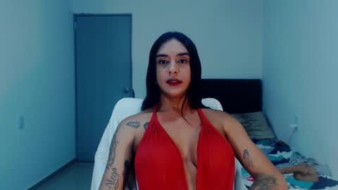 Snapshot of sexynatalia25 chatting on 18, 12, 2024 Natalia Duran online show from 18, 12, 2024