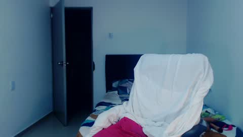 Snapshot of sexynatalia25 chatting on 28, 12, 2024 Natalia Duran online show from 28, 12, 2024