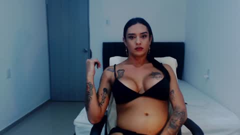 Snapshot of sexynatalia25 chatting on 16, 1, 2025 Natalia Duran online show from 16, 1, 2025