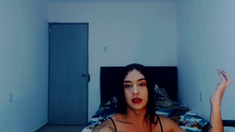 Snapshot of sexynatalia25 chatting on 1, 2, 2025 Natalia Duran online show from 1, 2, 2025