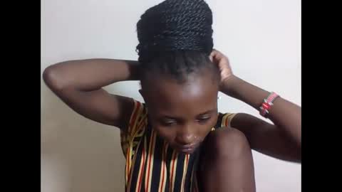 Snapshot of sexyneedle22 chatting on 30, 10, 2025 VIVIAN online show from 30, 10, 2025