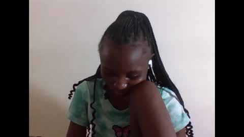 Snapshot of sexyneedle22 chatting on 16, 11, 2025 VIVIAN online show from 16, 11, 2025