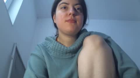 Snapshot of sexynyu18 chatting on 25, 10, 2025 Alex online show from 25, 10, 2025