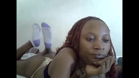 Snapshot of sexypetite4 chatting on 15, 9, 2025 SHARON online show from 15, 9, 2025