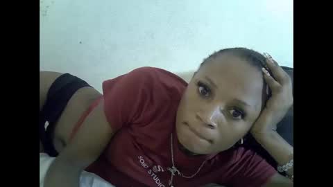 Snapshot of sexypetite4 chatting on 14, 10, 2025 SHARON online show from 14, 10, 2025