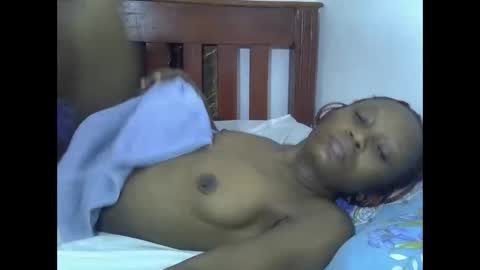 Snapshot of sexypetite4 chatting on 21, 3, 2026 SHARON online show from 21, 3, 2026