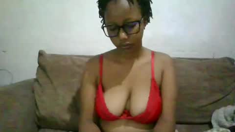 Snapshot of sexyred1738 chatting on 17, 6, 2026 sexyred1738 online show from 17, 6, 2026