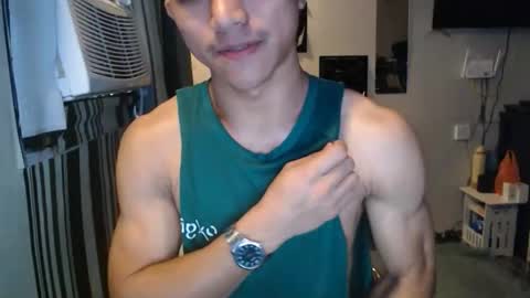 sexystrongcum online show from 28, 3, 2026