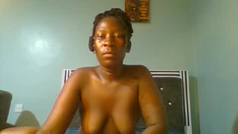 VIVIAN online show from 8, 3, 2025