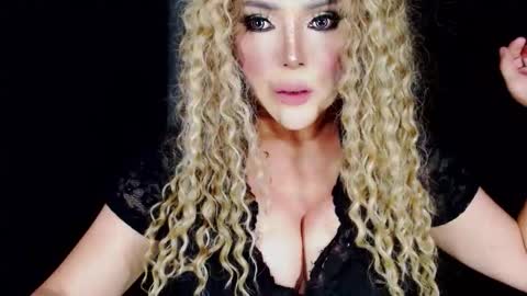 Snapshot of sexywebcamdoll chatting on 9, 9, 2025 Audrey Maristela online show from 9, 9, 2025