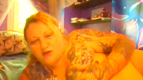 Snapshot of sexyzanna69 chatting on 30, 9, 2025 SexyZannaRose69 online show from 30, 9, 2025