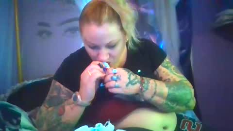 Snapshot of sexyzanna69 chatting on 21, 10, 2025 SexyZannaRose69 online show from 21, 10, 2025