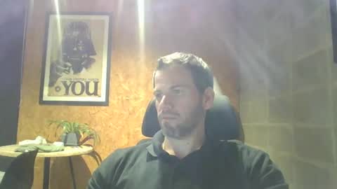 Snapshot of shad0w_hunter chatting on 4, 12, 2024 shad0w_hunter online show from 4, 12, 2024