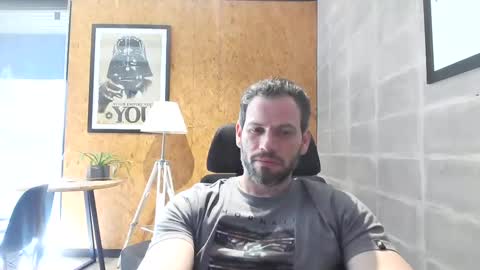 Snapshot of shad0w_hunter chatting on 14, 1, 2025 shad0w_hunter online show from 14, 1, 2025