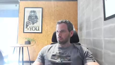 Snapshot of shad0w_hunter chatting on 20, 1, 2025 shad0w_hunter online show from 20, 1, 2025