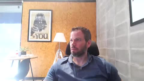 Snapshot of shad0w_hunter chatting on 31, 1, 2025 shad0w_hunter online show from 31, 1, 2025