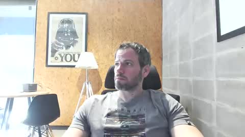 Snapshot of shad0w_hunter chatting on 5, 3, 2025 shad0w_hunter online show from 5, 3, 2025