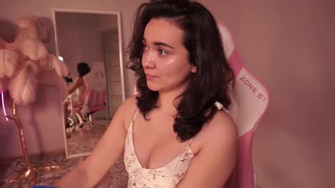 Snapshot of shadowlotus_ chatting on 3, 11, 2025 Lily  online show from 3, 11, 2025