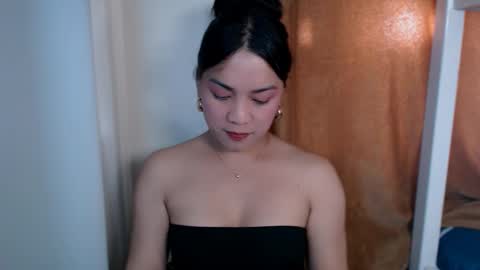 Snapshot of shadowseductress chatting on 25, 2, 2026 shadowseductress online show from 25, 2, 2026