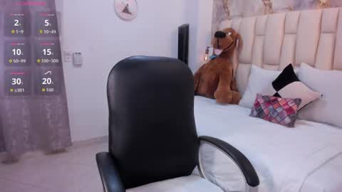 Snapshot of shamara_thomson chatting on 13, 6, 2026 Shamara Thomson online show from 13, 6, 2026