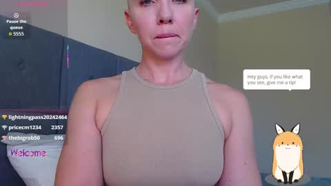 Snapshot of shameless_shalynn chatting on 6, 10, 2025 Shalynn online show from 6, 10, 2025