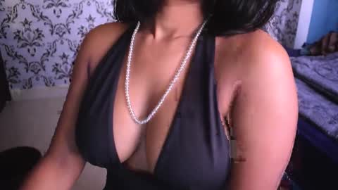 Snapshot of shanaya_indian chatting on 5, 12, 2024 shanaya indian online show from 5, 12, 2024