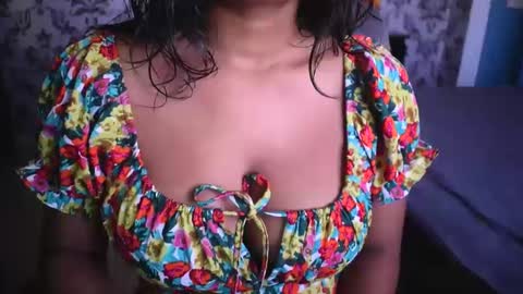 Snapshot of shanaya_indian chatting on 27, 1, 2025 shanaya indian online show from 27, 1, 2025