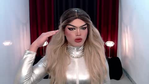 Snapshot of shanex01 chatting on 23, 12, 2024 Shane X online show from 23, 12, 2024