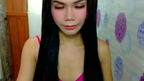 shanica_lee972385 online show from 24, 5, 2026