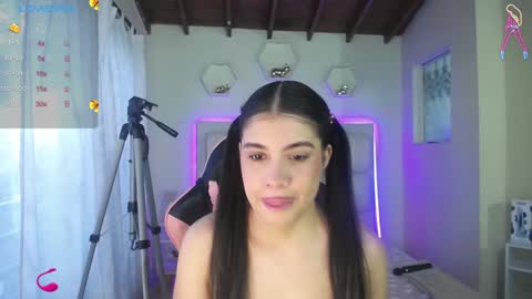 Snapshot of shannakendall chatting on 14, 1, 2025 Shana online show from 14, 1, 2025
