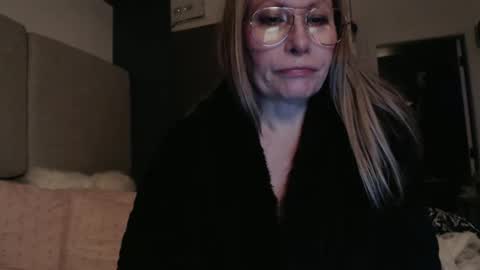 Snapshot of shannon07 chatting on 1, 1, 2025 Shannon07 online show from 1, 1, 2025