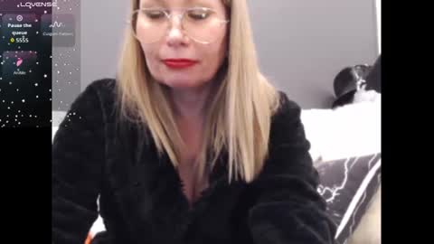 Shannon07 online show from 6, 1, 2026