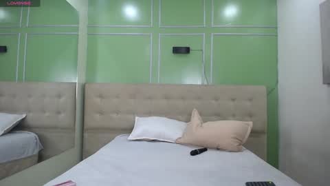  Shanon  online show from 15, 1, 2025