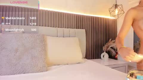 Snapshot of shanonclark chatting on 8, 10, 2025 SHANON online show from 8, 10, 2025