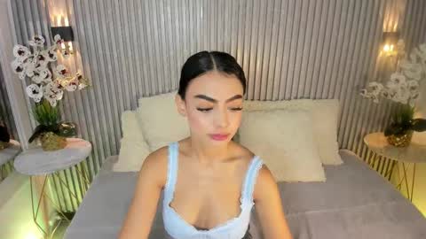 Snapshot of shanonclark chatting on 25, 10, 2025 SHANON online show from 25, 10, 2025