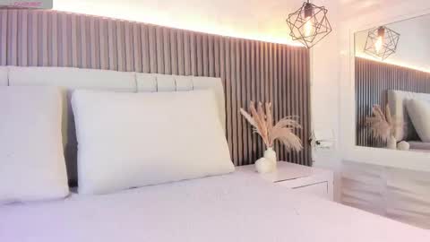 Snapshot of shanonclark chatting on 27, 10, 2025 SHANON online show from 27, 10, 2025