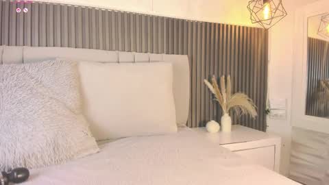 Snapshot of shanonclark chatting on 29, 10, 2025 SHANON online show from 29, 10, 2025