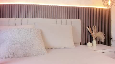 Snapshot of shanonclark chatting on 1, 11, 2025 SHANON online show from 1, 11, 2025